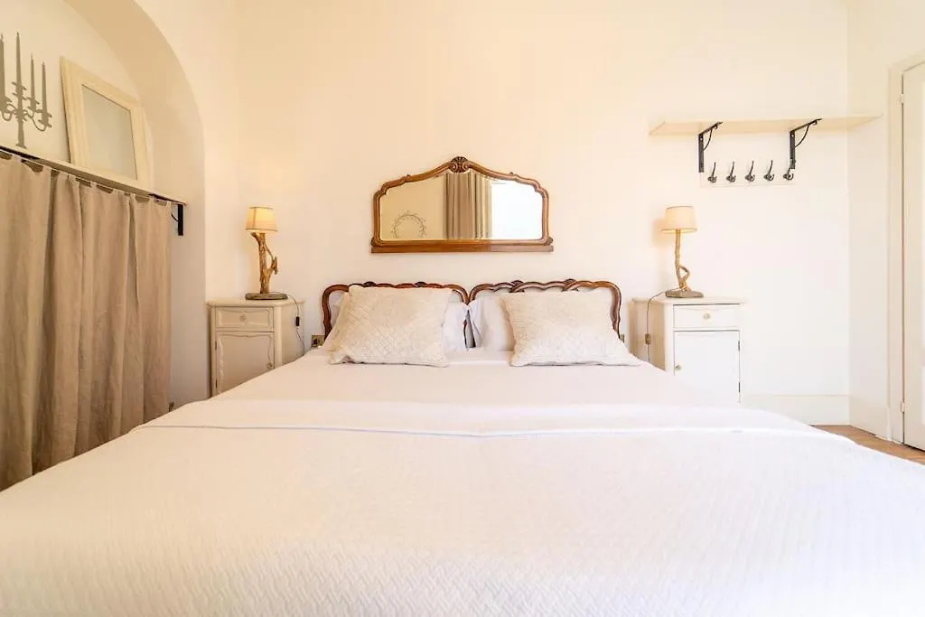 Storica Villa Sul Lago Di Como Con Darsena Privata Argegno Italy