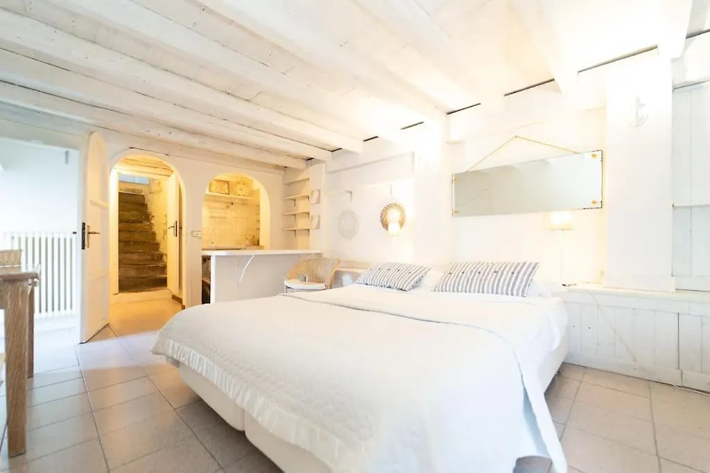 Apartment Storica Villa Sul Lago Di Como Con Darsena Privata Argegno
