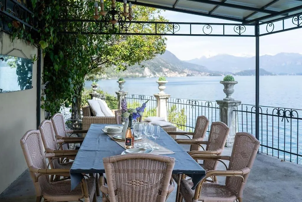 Storica Villa Sul Lago Di Como Con Darsena Privata 阿尔杰尼奥 意大利