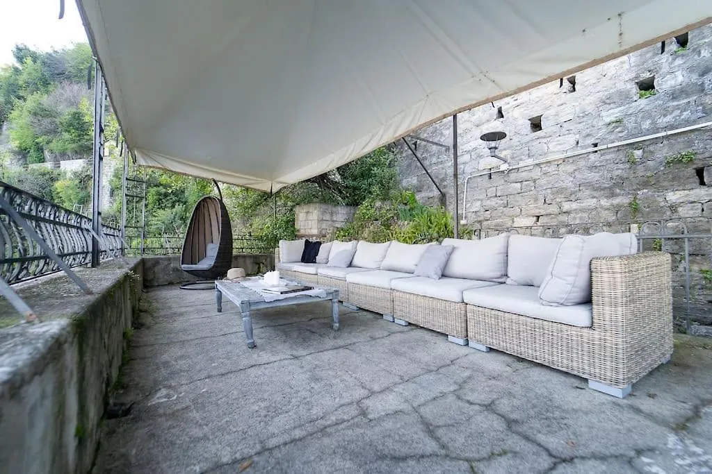 דירה ארגגנו Storica Villa Sul Lago Di Como Con Darsena Privata