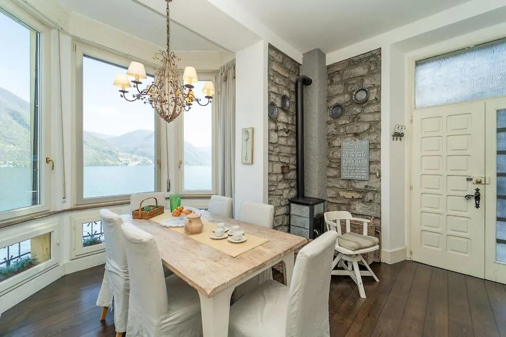 דירה ארגגנו Storica Villa Sul Lago Di Como Con Darsena Privata איטליה