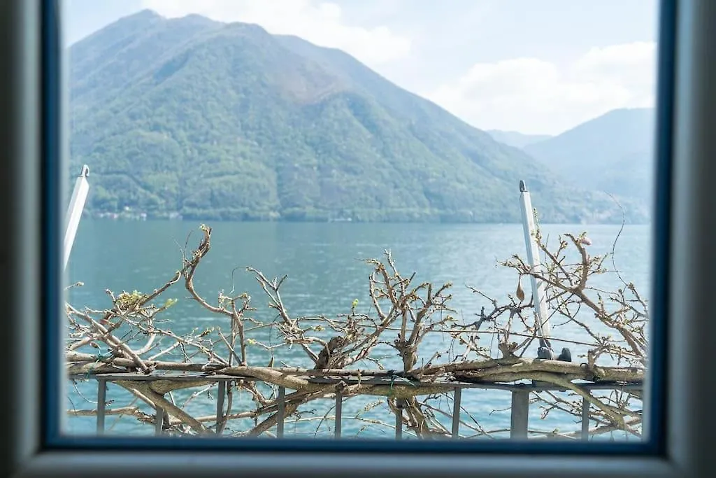 ארגגנו Storica Villa Sul Lago Di Como Con Darsena Privata