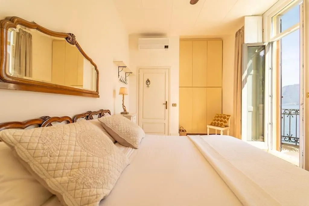 ארגגנו Storica Villa Sul Lago Di Como Con Darsena Privata