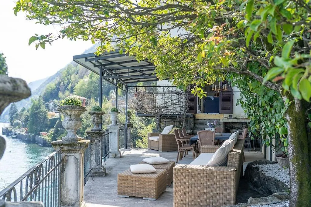 ארגגנו Storica Villa Sul Lago Di Como Con Darsena Privata דירה